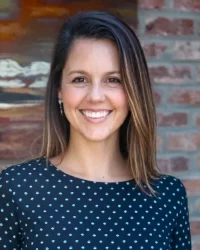 Fabiana Passos headshot